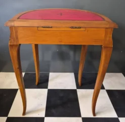 Petite coiffeuse table de nuit chevet style Louis XV