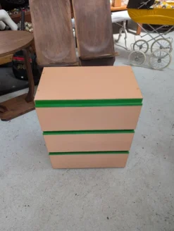 Petite commode
