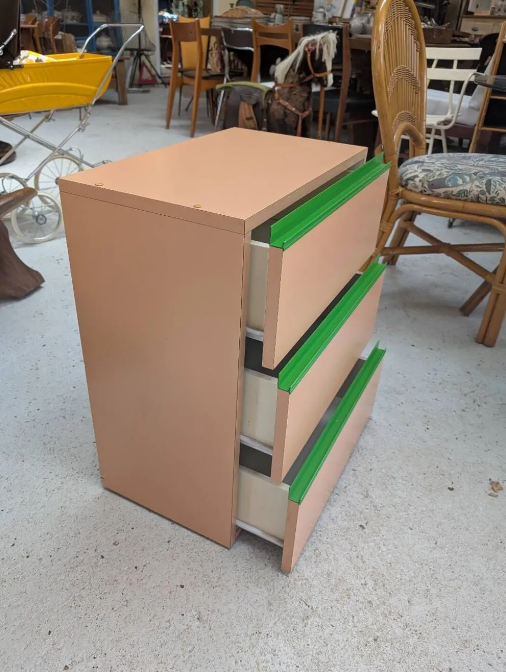 Petite commode
