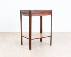 Petite commode Art déco en chêne massif