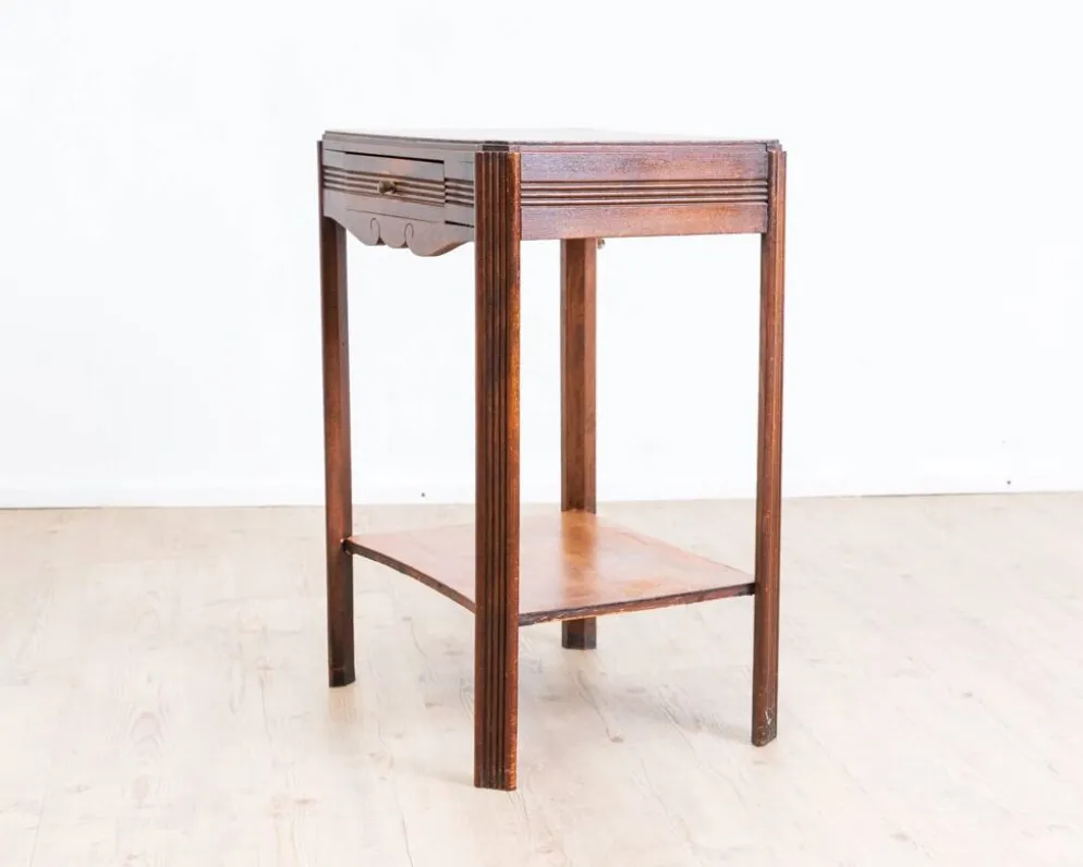 Petite commode Art déco en chêne massif