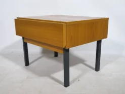 Petite commode en bois, années 1960