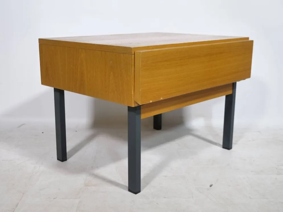 Petite commode en bois, années 1960