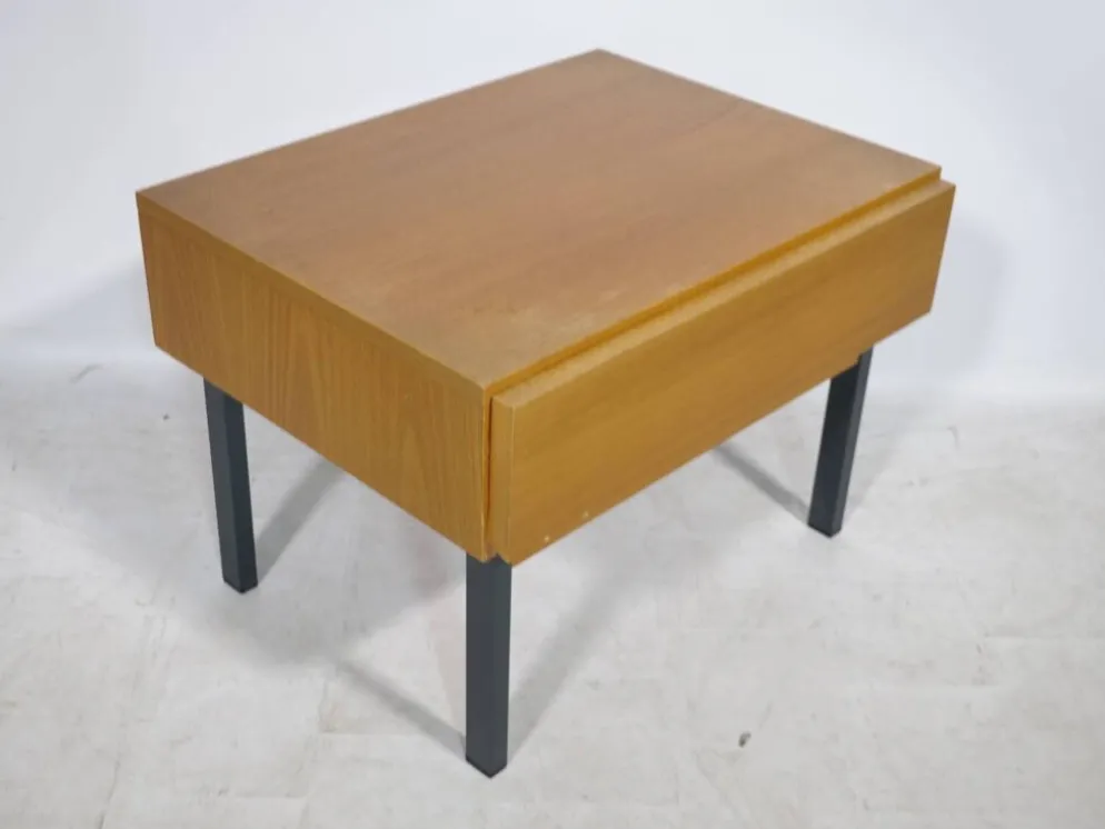Petite commode en bois, années 1960