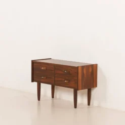 Petite commode en palissandre danois, années 1960