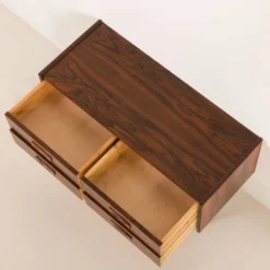 Petite commode en palissandre danois, années 1960