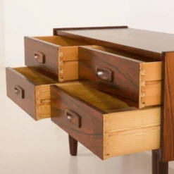 Petite commode en palissandre danois, années 1960