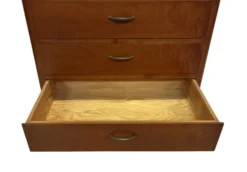 Petite commode vintage des années 1960 en chêne.