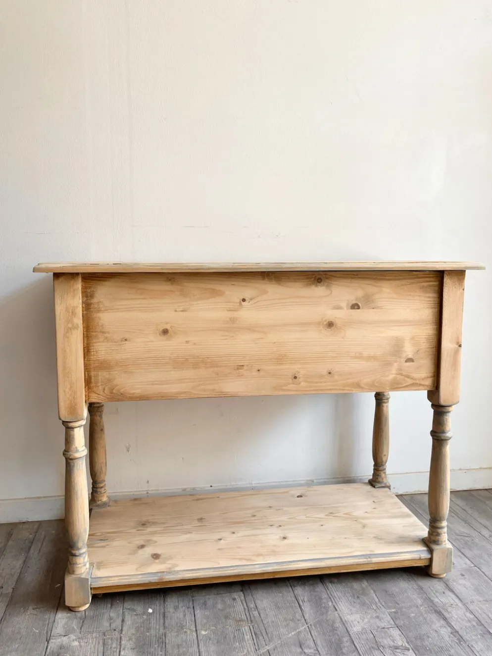 Petite console