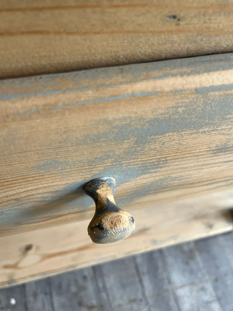 Petite console