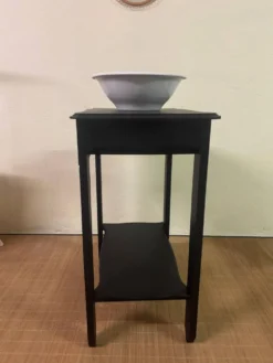Petite console Art déco revisitée – bois noir mat avec tiroir