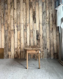 Petite console ou table de chevet en pin massif (rénovée)