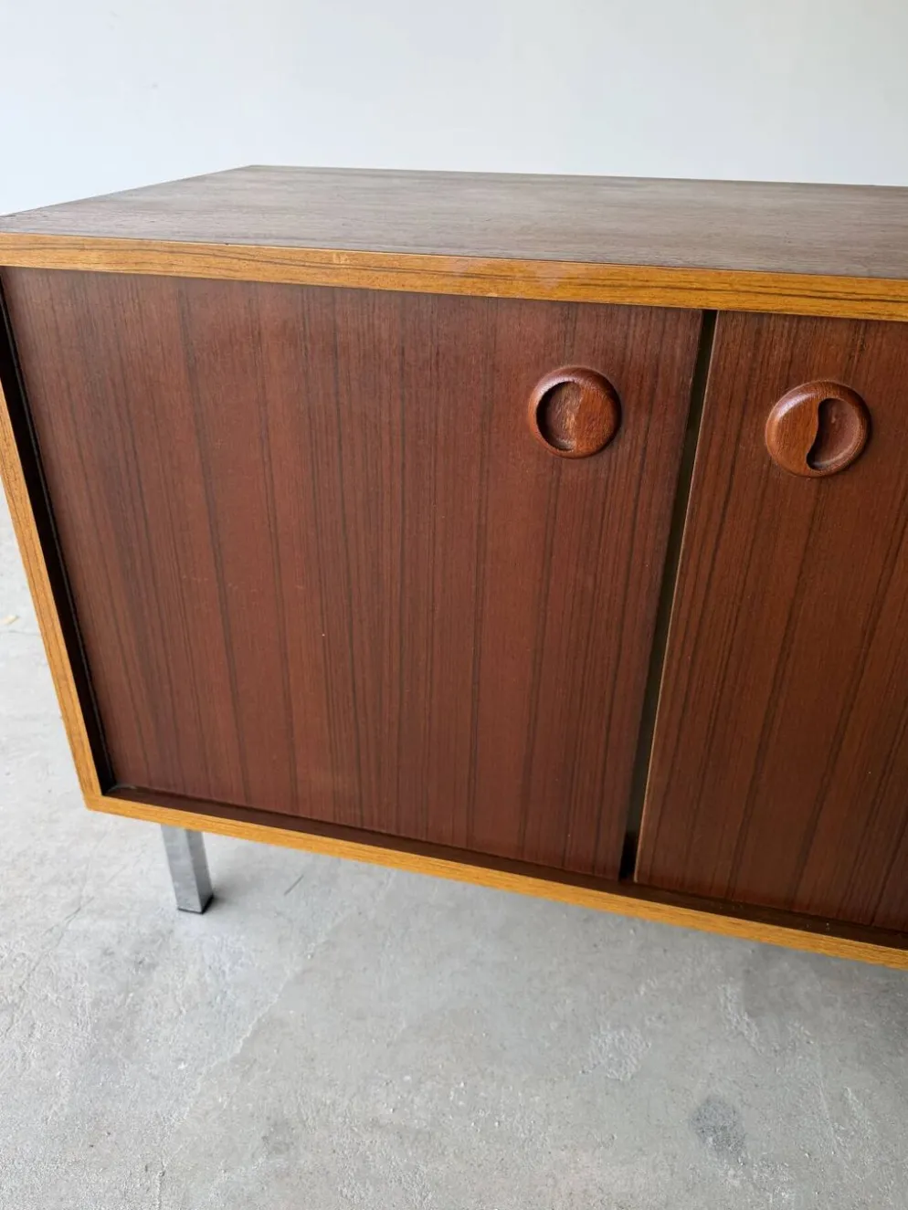 Petite enfilade / buffet double design scandinave moderniste teck