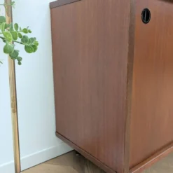 Petite enfilade moderniste teck & métal