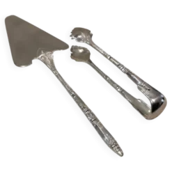 Petite pelle a tarte pince a sucre metal argente orfevre Ercuis russe