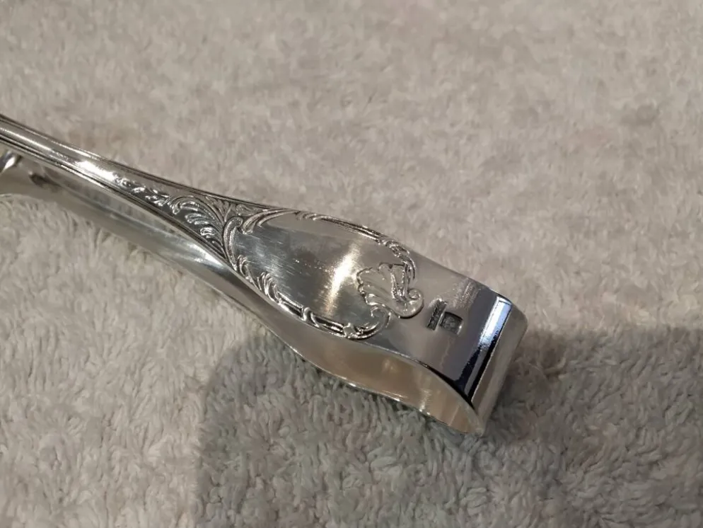 Petite pince à sucre métal argenté orfèvre Christofle Marly 11,3cm