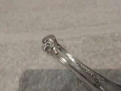 Petite pince à sucre métal argenté orfèvre Christofle Marly 11,3cm