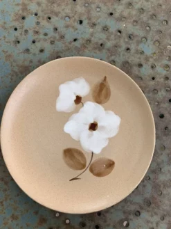 5 petites assiettes a dessert en gres, fait main, moulin des loups, motif de fleurs, made in france