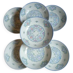 7 petites assiettes creuses Salins France