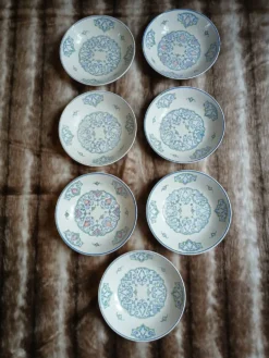 7 petites assiettes creuses Salins France