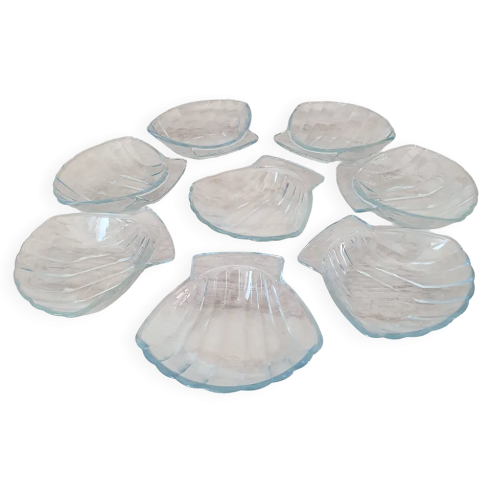 8 petites assiettes de présentation / moules en verre transpar