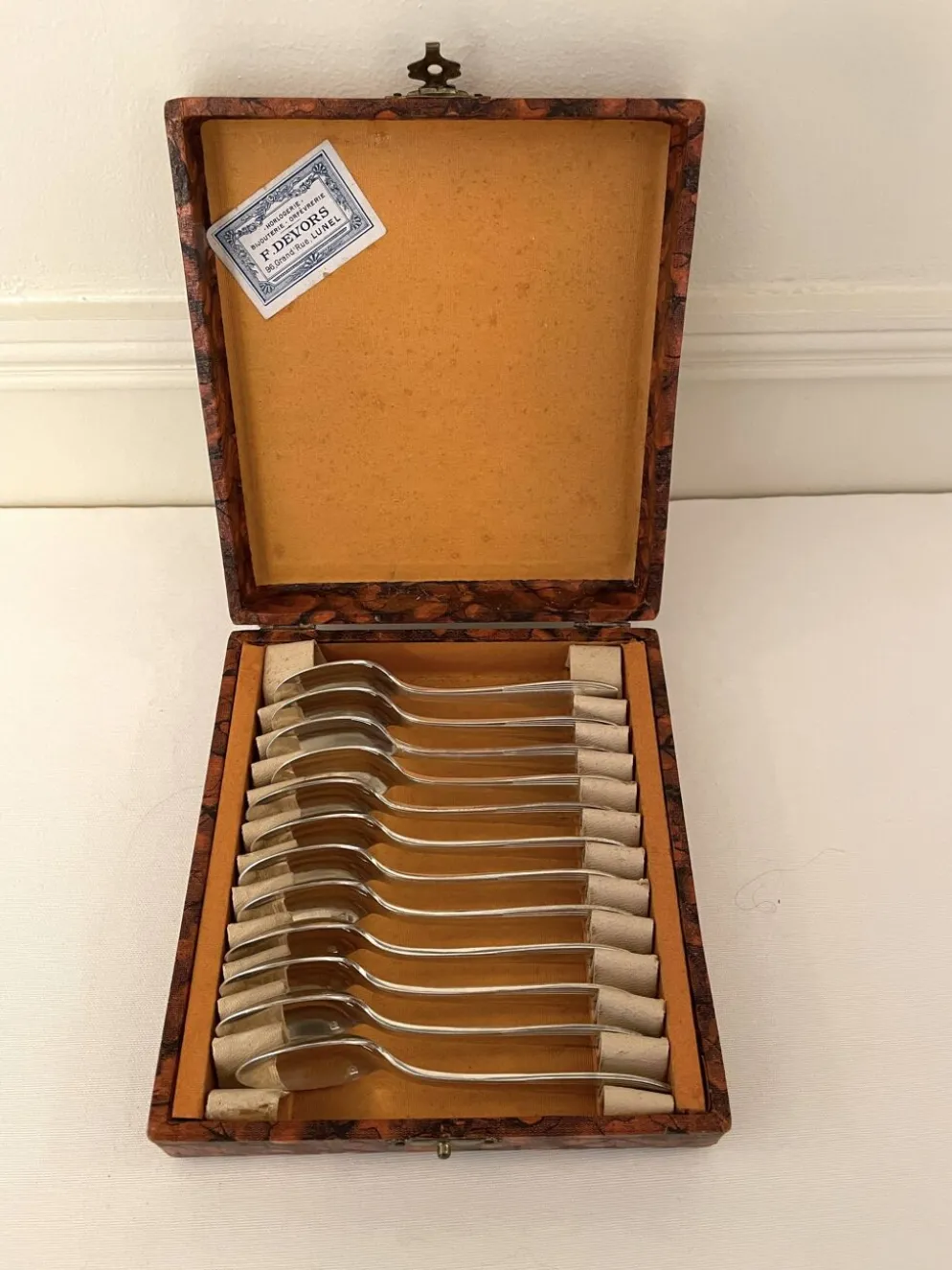 12 petites cuillères anciennes métal argenté Christofle - Art déco