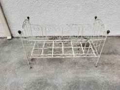 Petite sellette a 2 niveaux en metal et bois 1960
