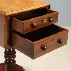 Petite table ancienne victorienne en acajou avec incrustations, Angleterre, XIXe siècle