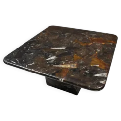 Petite table basse fossilisée vintage, années 1970.