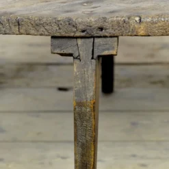 Petite table basse, vers 1920