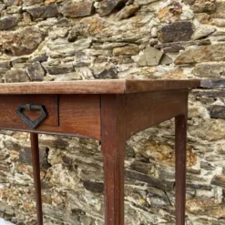 Petite table , bureau d'appoint en bois massif 1 tiroir