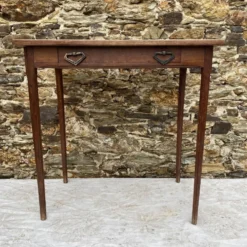 Petite table , bureau d'appoint en bois massif 1 tiroir