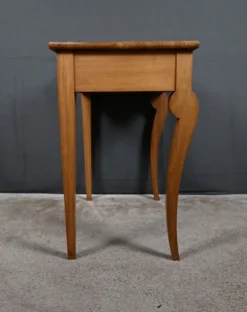Petite table console en noyer, époque Restauration – début XIXe
