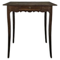 Petite table à écrire Louis XV en noyer à un tiroir