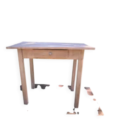 Petite table de ferme