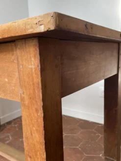 Petite table de ferme ancienne en bois – 120 cm