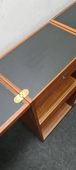 Petite table de salle à manger vintage en teck à rallonge