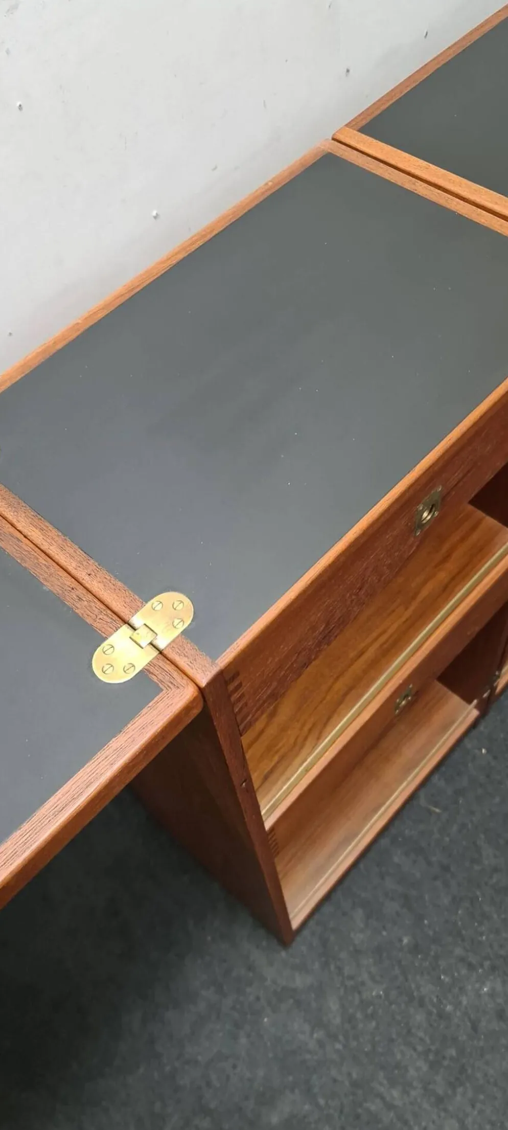 Petite table de salle à manger vintage en teck à rallonge