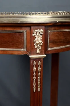 Petite Table Rognon en Acajou, style Transition – Début XXe