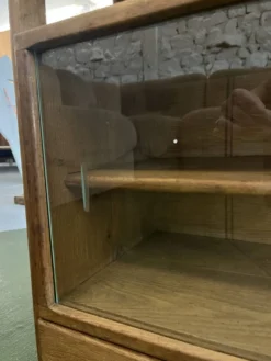 Petite étagère en chêne