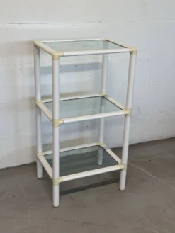Petite étagère à 3 niveaux – Blanc et verre, style espace âge