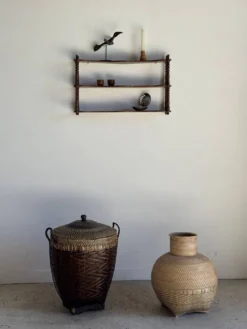 Petite étagère à trois niveaux en chêne H41 L68