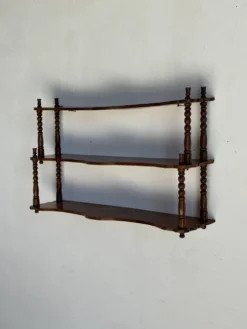 Petite étagère à trois niveaux en chêne H41 L68