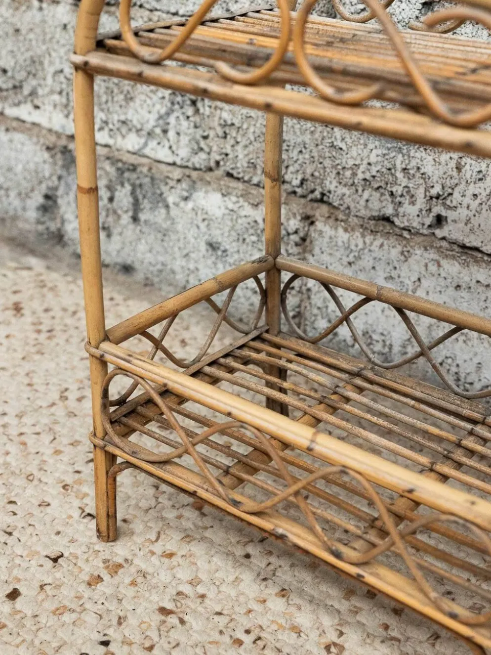✨ Petite étagère vintage en osier – esprit bohème ✨