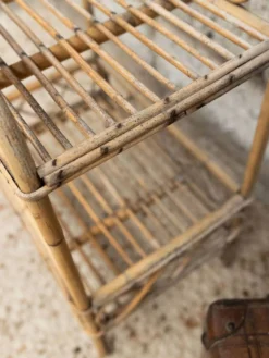 ✨ Petite étagère vintage en osier – esprit bohème ✨
