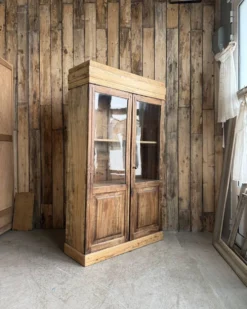 Petite vitrine ancienne en pin (restaurée)