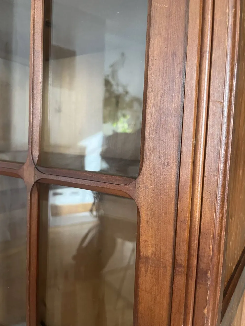 Petite vitrine ancienne style Art Déco en bois massif - H160cm