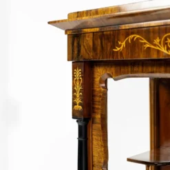 Petite vitrine Biedermeier / Louis-Philippe en noyer et bouleau 1840-1860