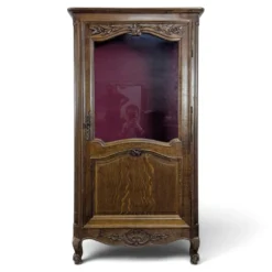 Petite vitrine Louis XV en chêne à une porte