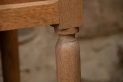 Petit lave-mains ancien en bois et marbre rouge